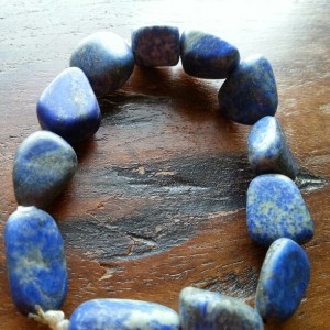 LAPIZOLISNOW STONE BRACELET $6.00 WE DO WHOLESALE BULK AND CUSTUM ORDER PRIVATE ORDERS..VOLCANIC STONE. GEM NATURAL STONES.